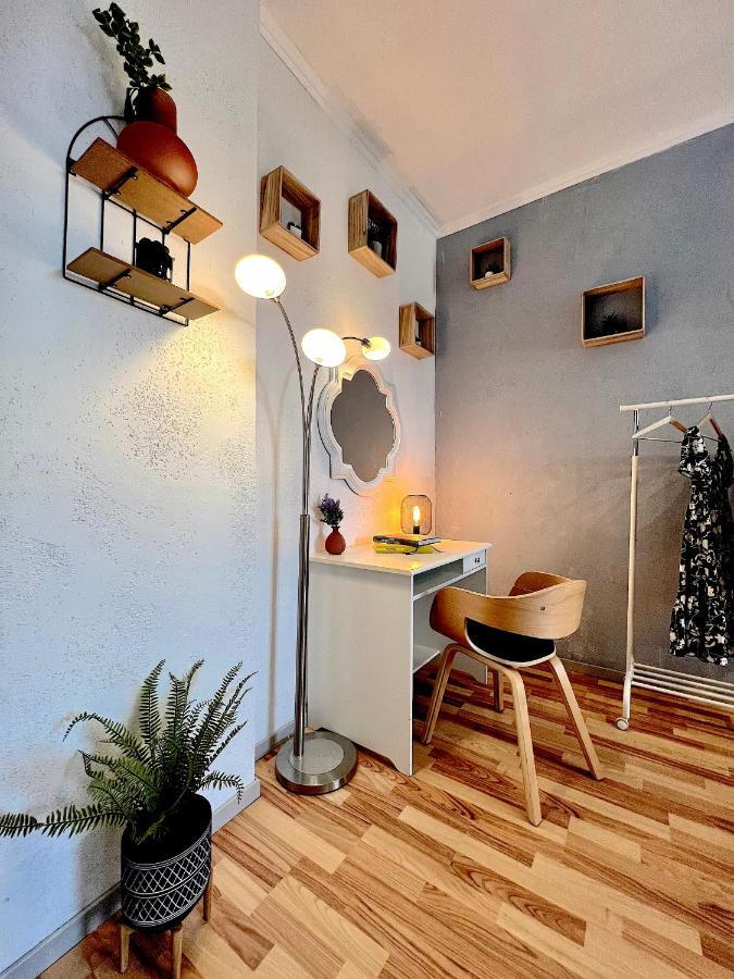 Elbling Apartment Mit Terrasse - Netflix - Parkplatz - Weinbergblick Meissen Exterior photo