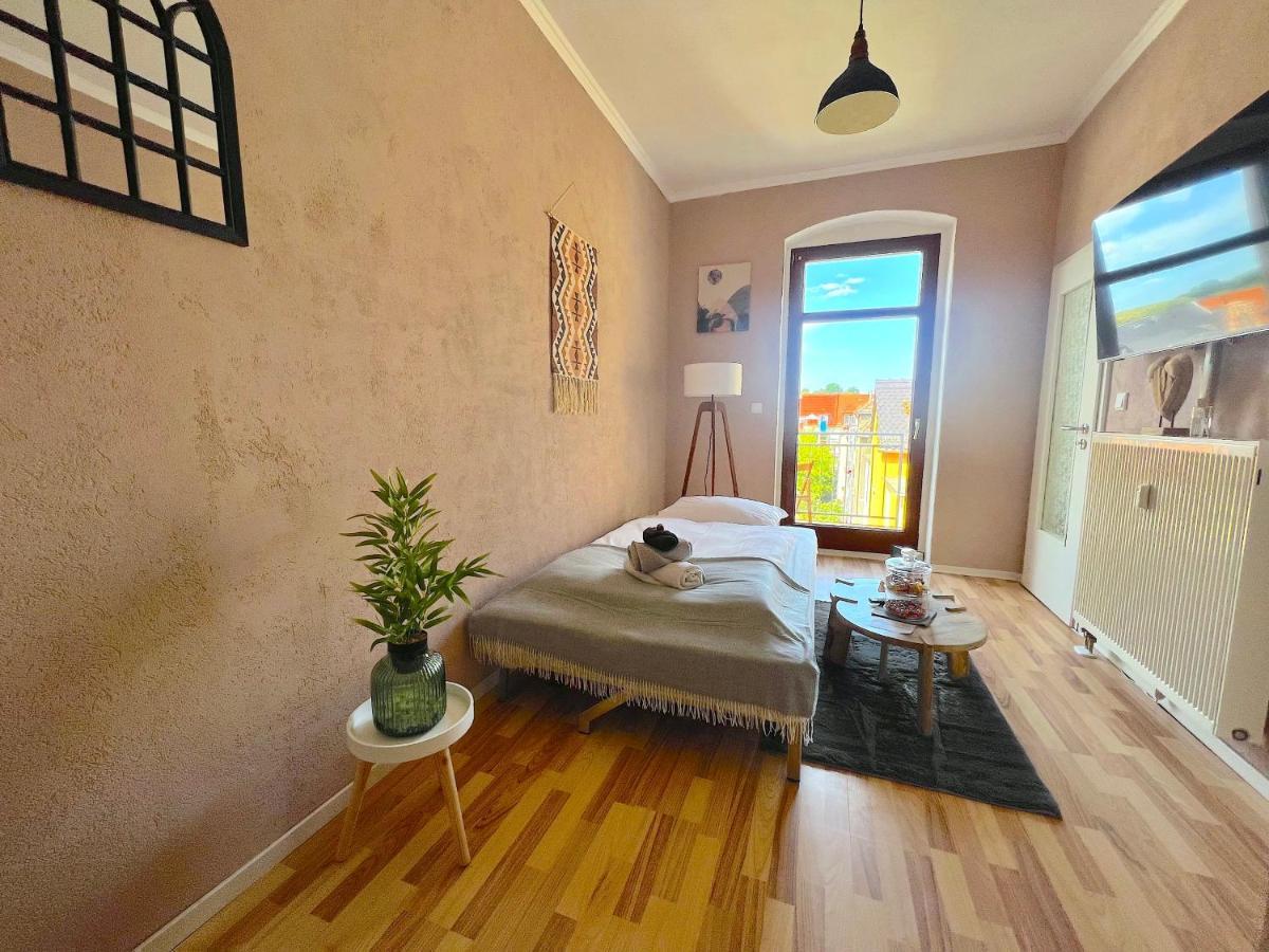 Elbling Apartment Mit Terrasse - Netflix - Parkplatz - Weinbergblick Meissen Exterior photo
